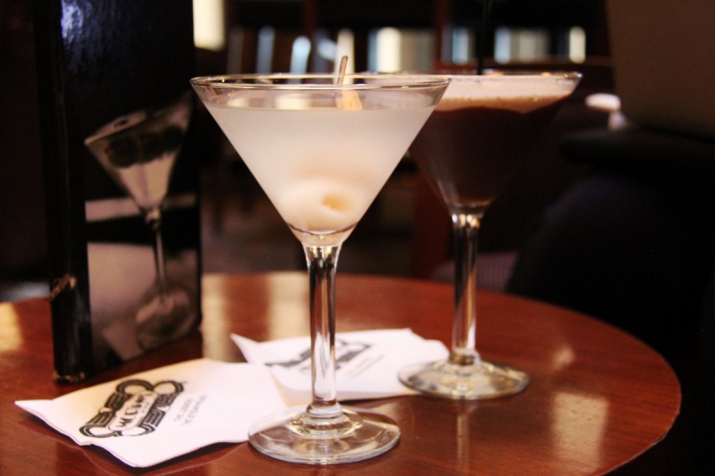 brasserie-ST PIERRE-min_martini_bar_lychee_chocolate_alcohol_liquor_happy_hour_happy-910161